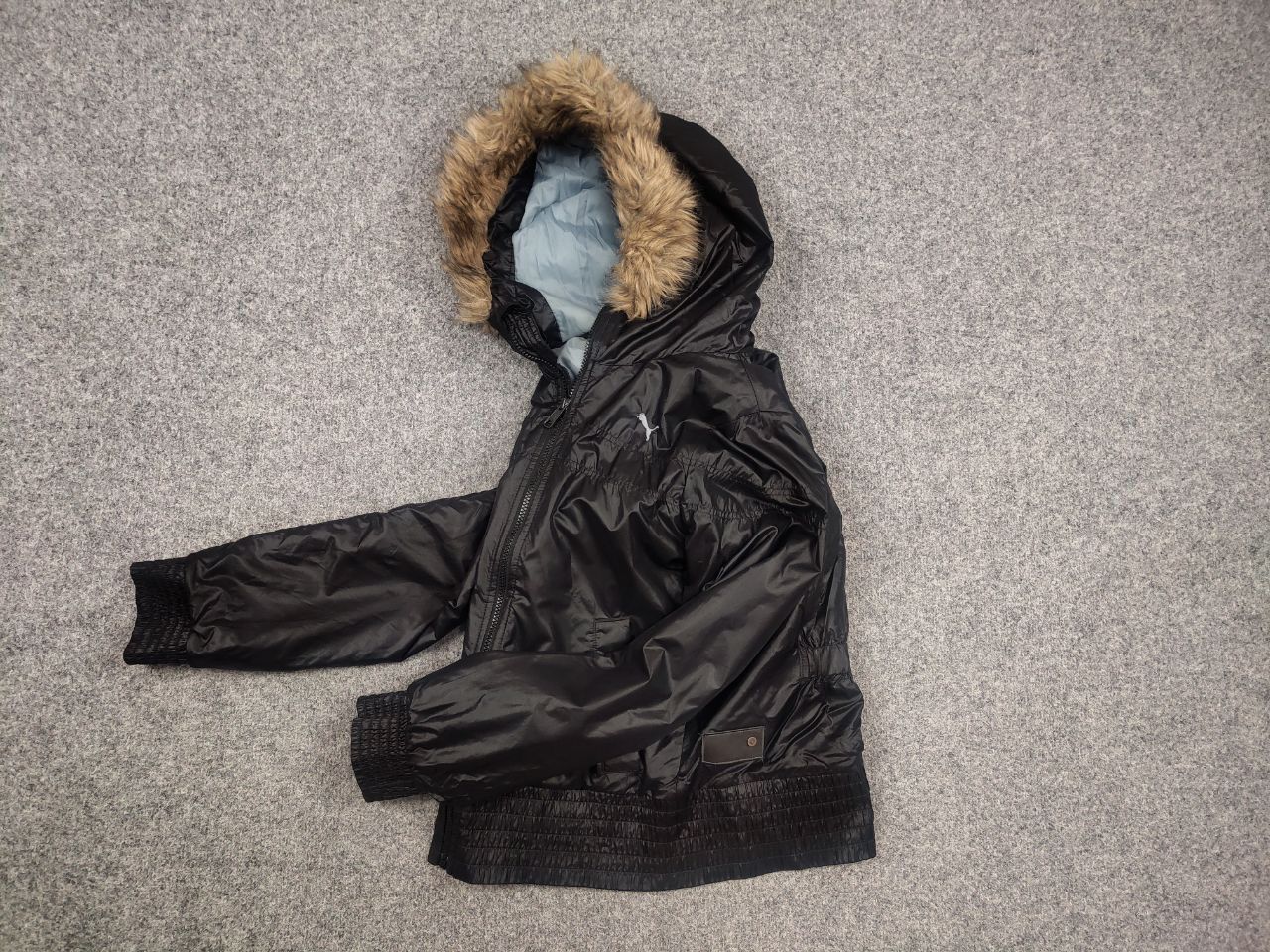 Puma Vintage Puma Fur Hoodie Back Zip Jacket Y2K l.g.b. Style Size US S / EU 44-46 / 1 - 10 Thumbnail