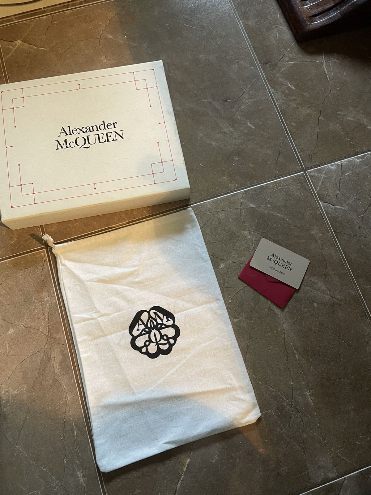 Alexander McQueen Authentic Alexander McQueen Oversized Sneakers - Size 39 Size US 9 / IT 39 - 4 Thumbnail