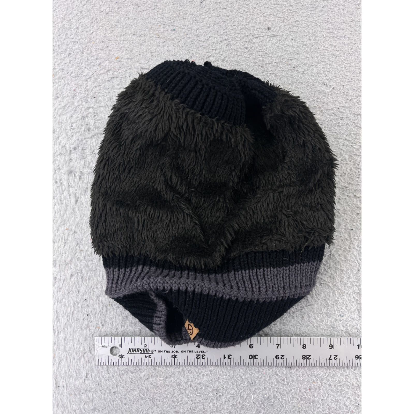 Vintage Chillmeister Beanie Adult One Size Black Gray Cable Knit 100% Acrylic Pom Hats Beanie Unisex Adults Knit Outdoor Ski Winter Mens Womens Girls Boys Size ONE SIZE - 5 Thumbnail