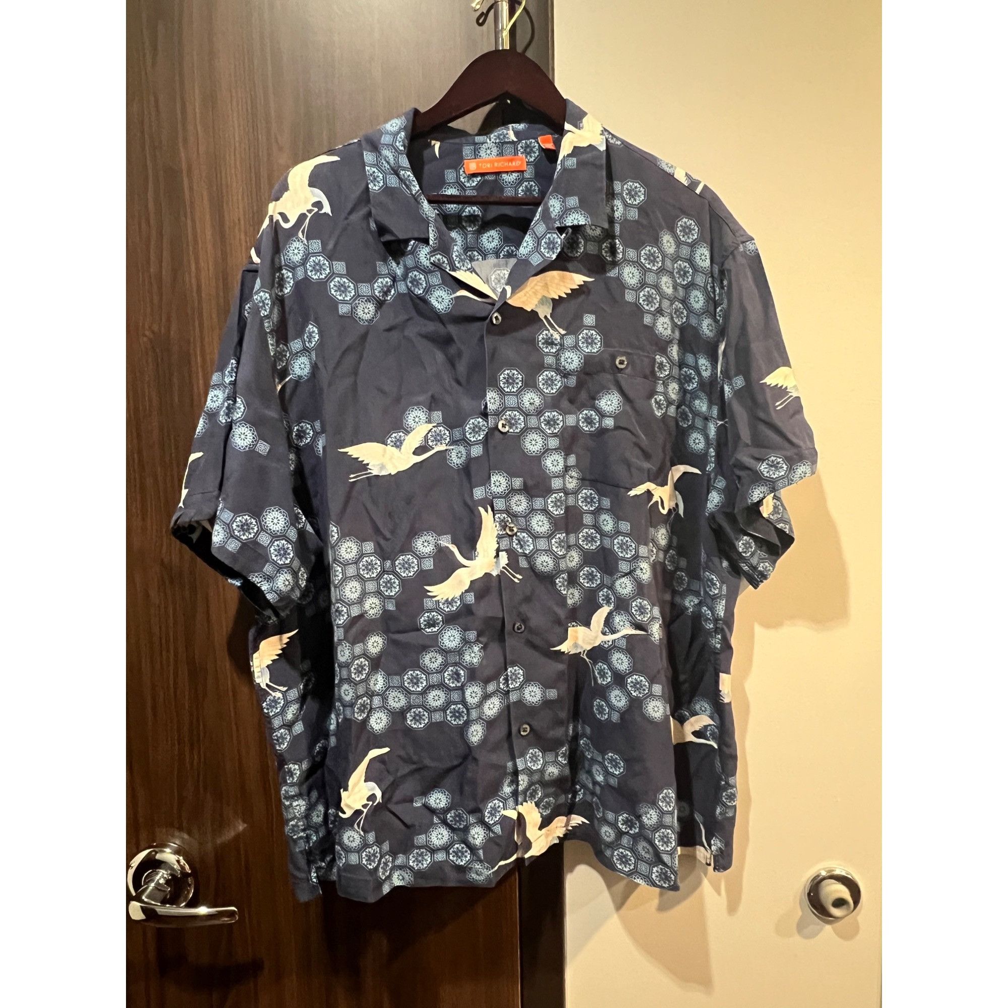 Tori Richard Tori Richard Bird Print Short Sleeve Silk Button Up Shirt - Size US XXL / EU 58 / 5 - 1 Thumbnail
