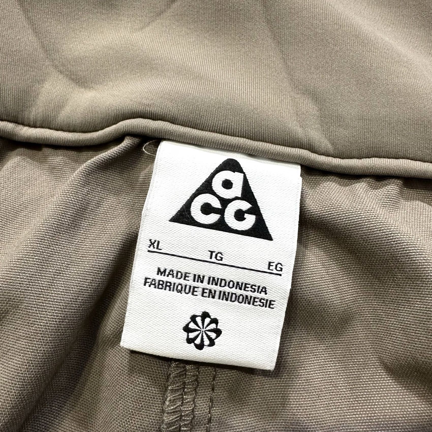Nike ACG Nike ACG Pants Womens XL Cordura Cargo High Rise 27” Inseam 27.5 in Beige Regular Size 40" / US 18 - 6 Thumbnail