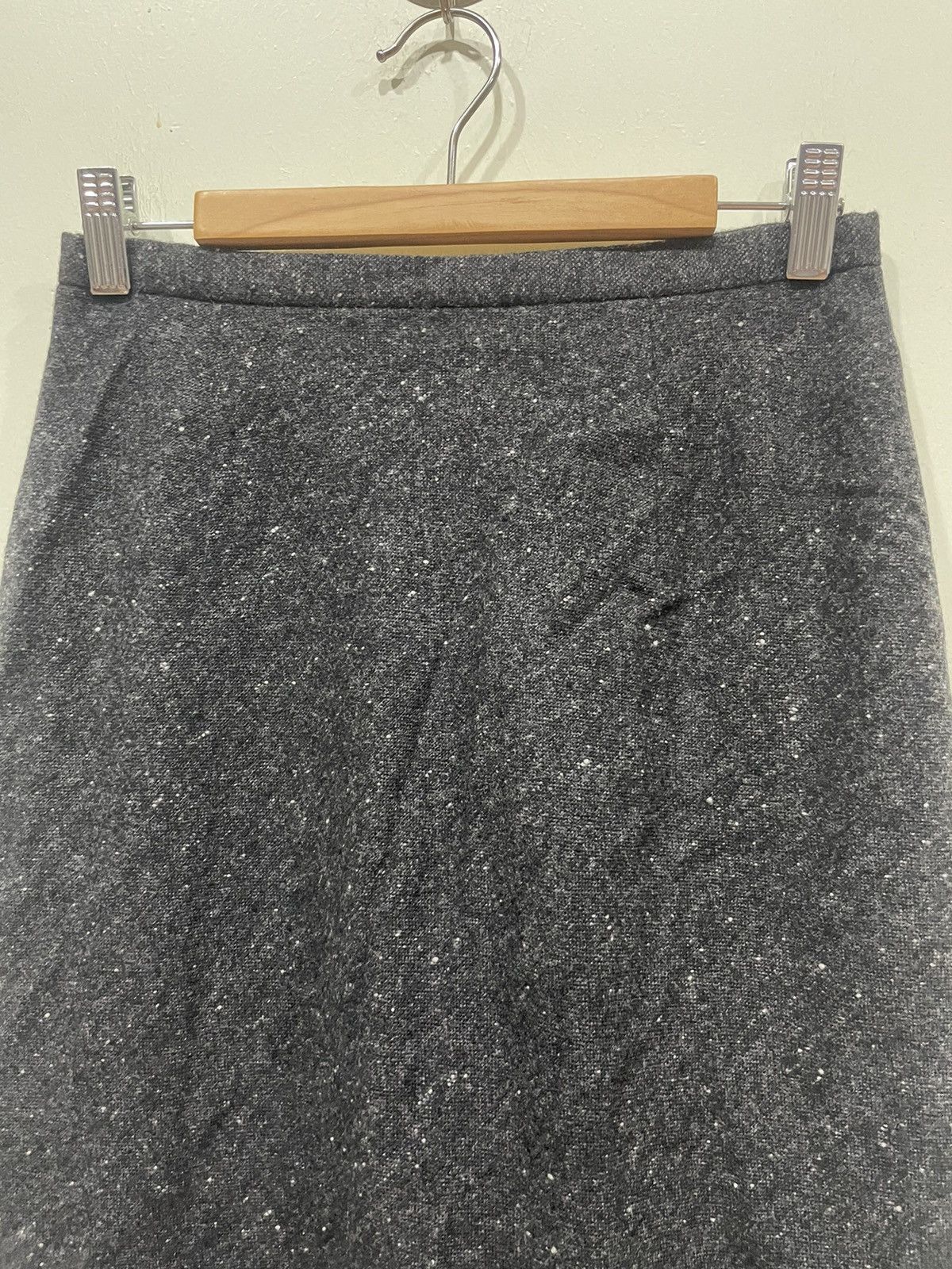 Valentino Val by Valentino Skirt Size 26" / US 2 / IT 38 - 3 Thumbnail