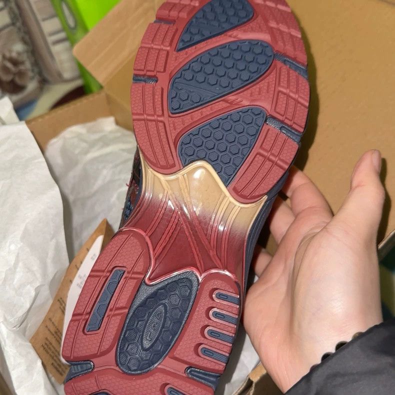 Kiko Kostadinov Kiko KostadinovAsics GEL-DS Trainer 14 is a comfortable, an Size US 5.5 / IT 35.5 - 2 Thumbnail