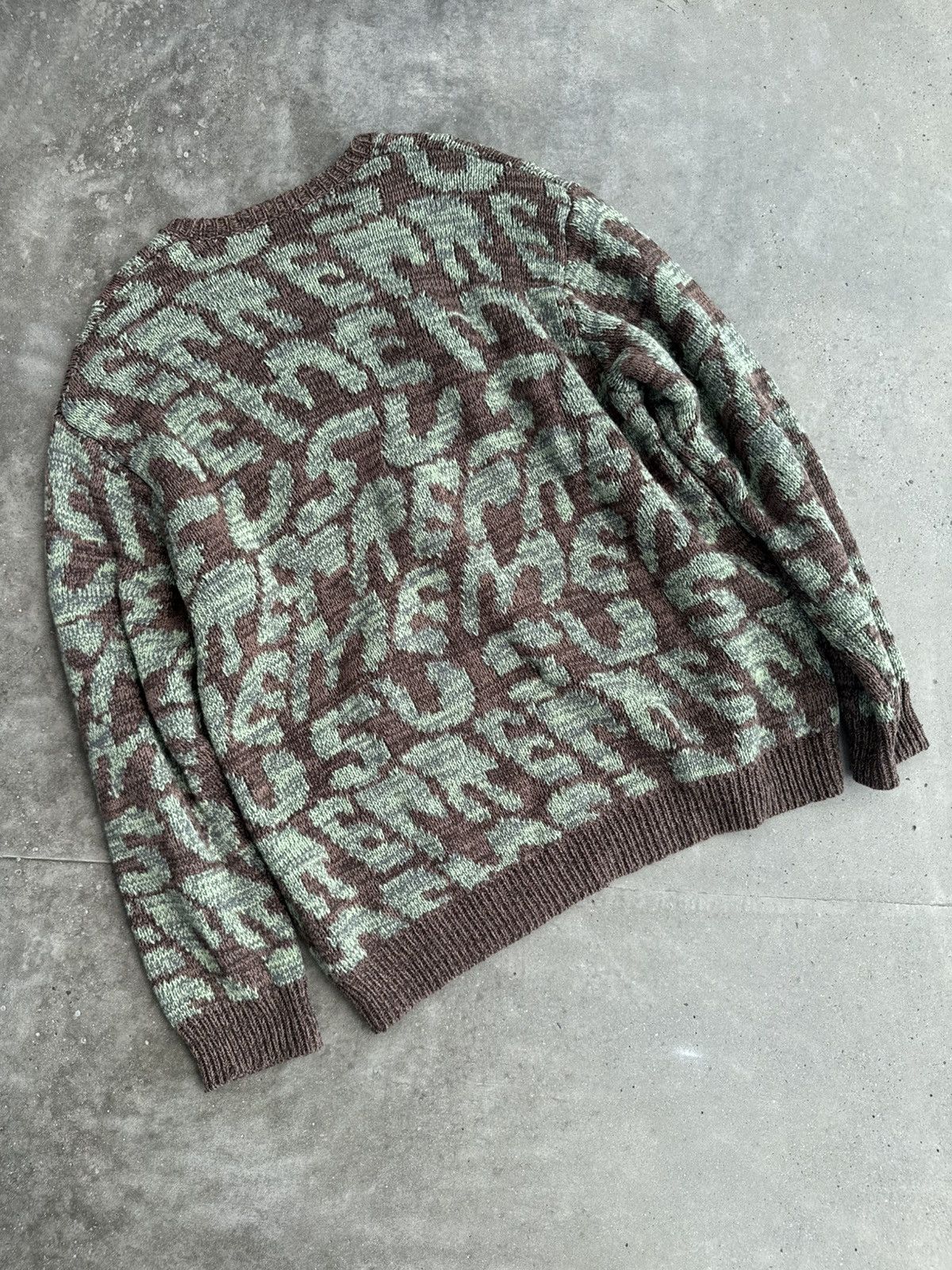 Supreme Supreme sweater knit hype streetwear grail logo skateboard Size US XL / EU 56 / 4 - 7 Thumbnail