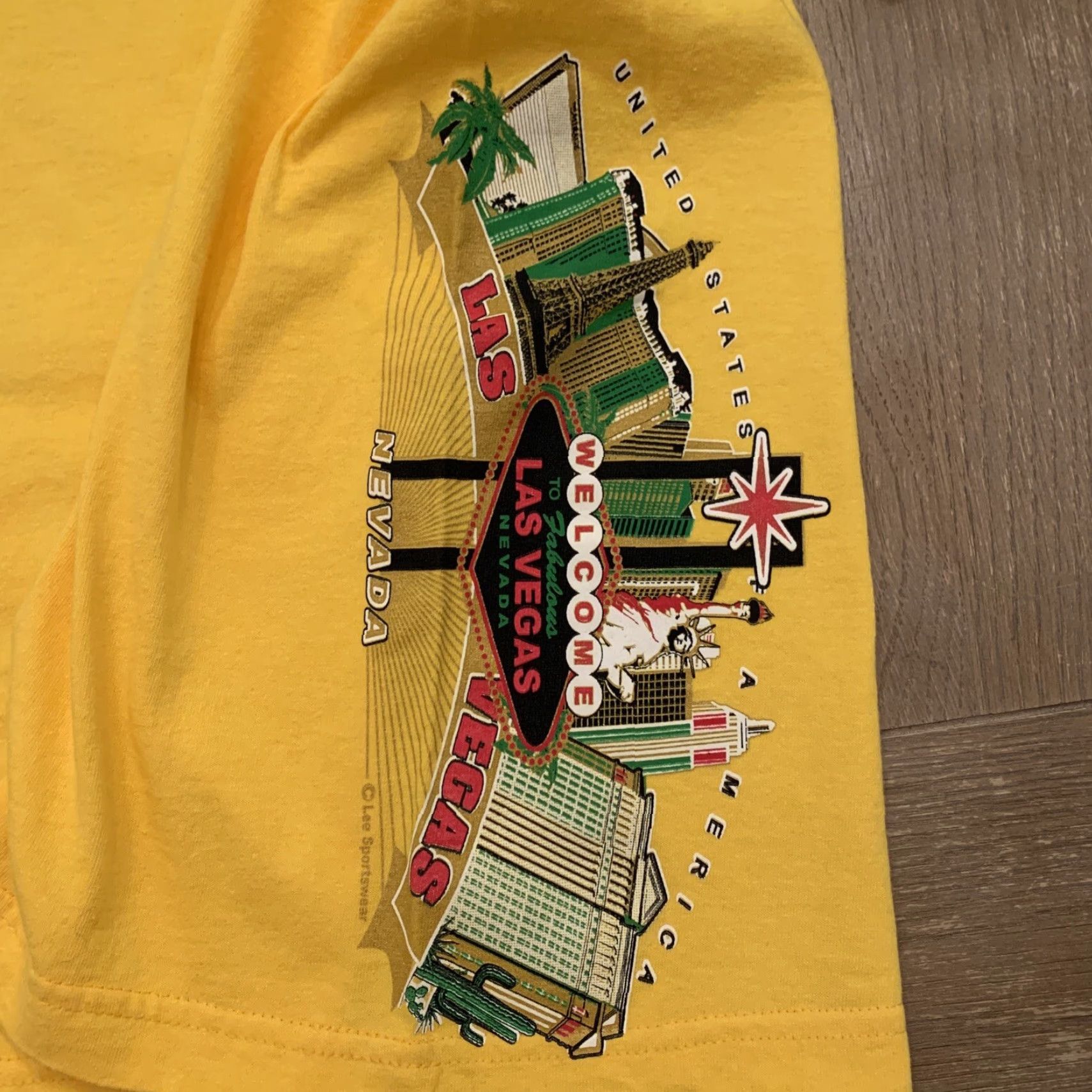 Vintage Rainforest Cafe T-Shirt Yellow Size L Short Sleeve Graphic Nature Unisex Adults Size US L / EU 52-54 / 3 - 4 Thumbnail