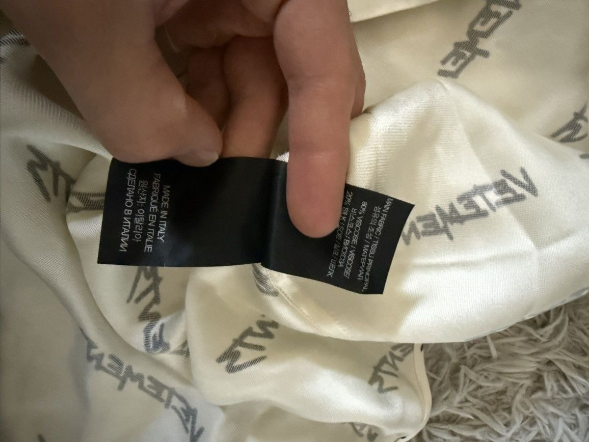 Vetements ✦ all over printed silk shirt Size US XS / EU 42 / 0 - 5 Thumbnail