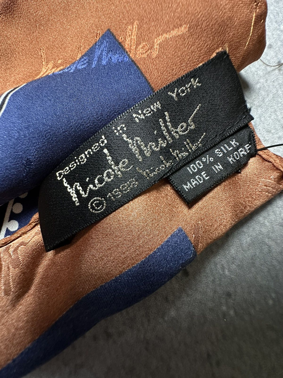 Nicole Miller Nicole Miller 1998 Silk Scarf Times Square New York 90s Hype Size ONE SIZE - 13 Thumbnail