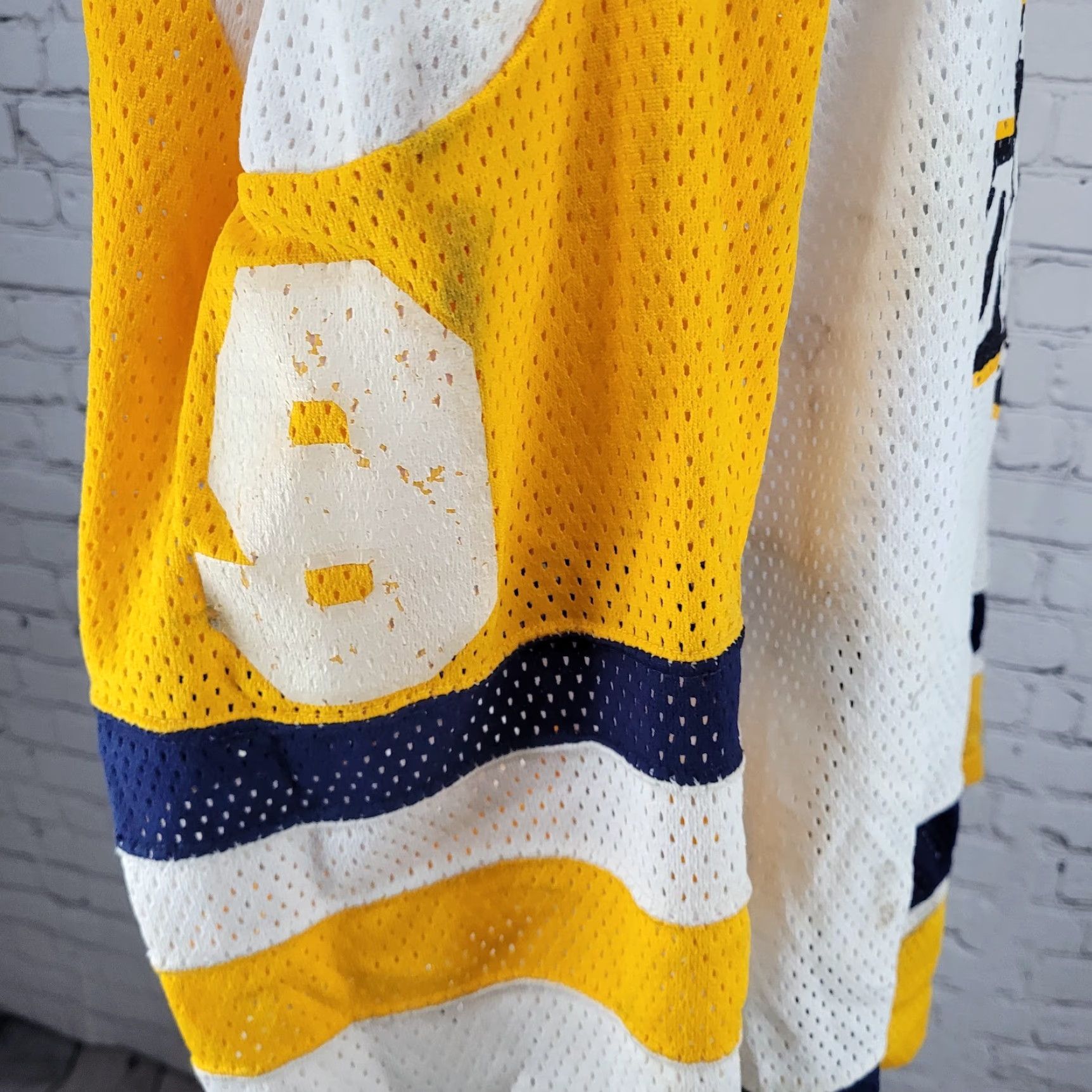 Vintage Oshawa Saints Dwyer #9 White Yellow Navy Long Sleeve Hockey Jersey XXL Size US XXL / EU 58 / 5 - 4 Thumbnail