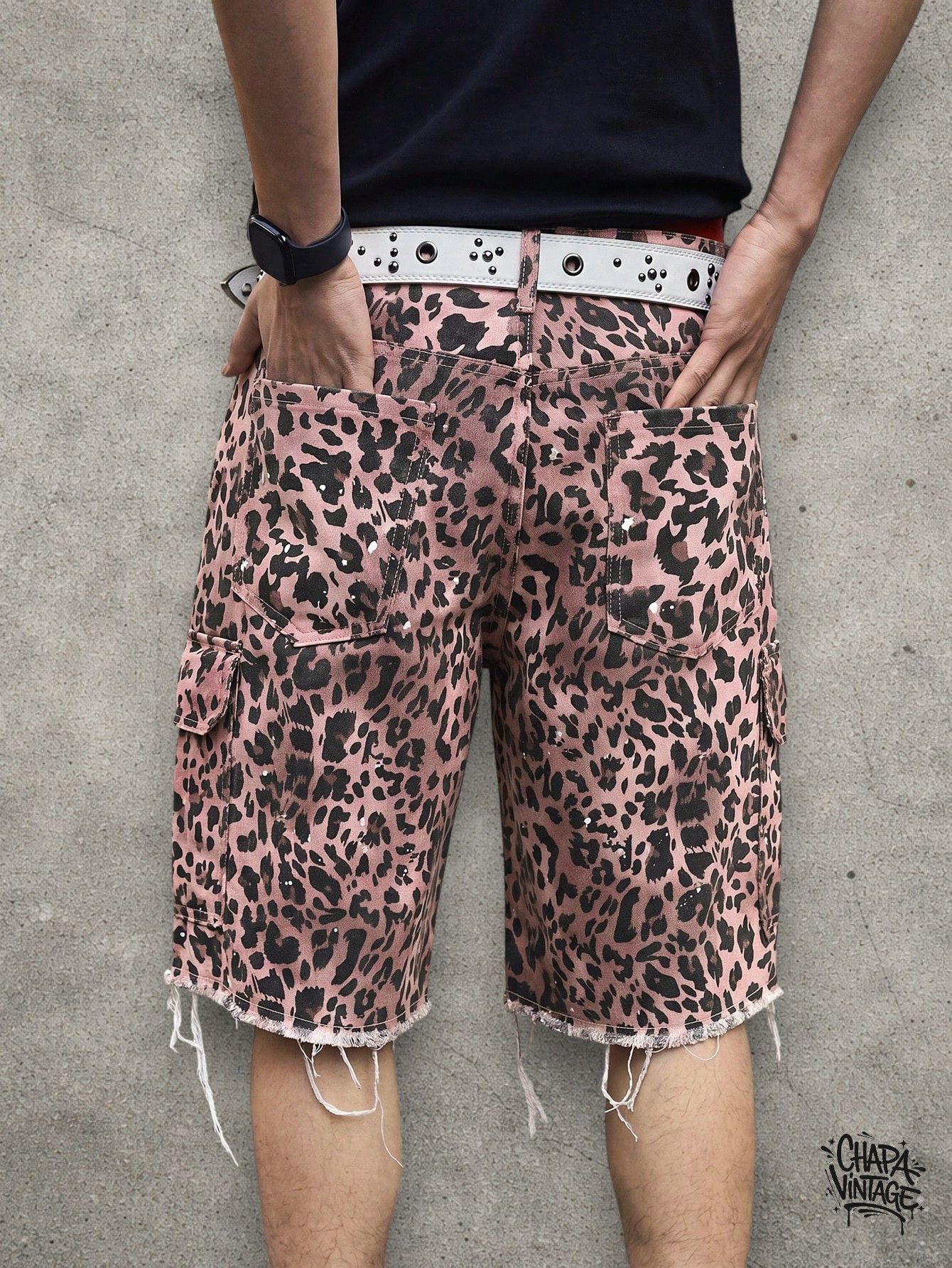 Japanese Brand Leopard distressed shorts Size US 32 / EU 48 - 2 Thumbnail