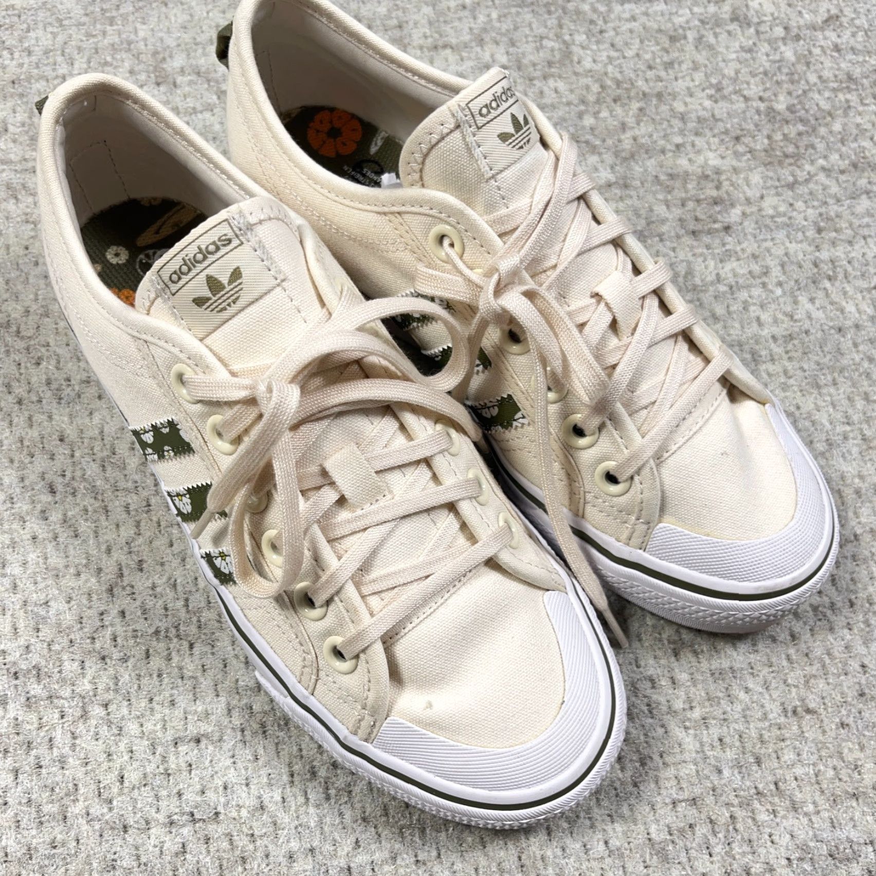 Adidas ADIDAS Nizza Low Top White Pepper Beige Peace Daisy GZ8673 W 7.5 Men Leather Sneaker Comfort Casual Size US M / EU 48-50 / 2 - 6 Thumbnail