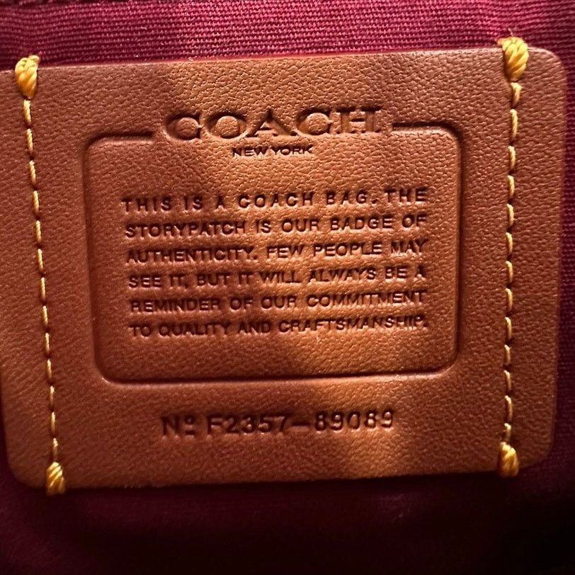 Coach Coach Cassie Crossbody Bag 19 In Signature Canvas Size ONE SIZE - 8 Thumbnail
