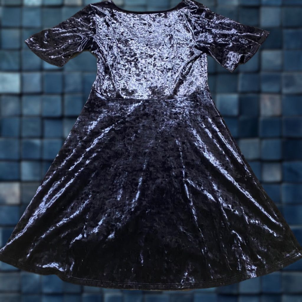American Eagle Outfitters American Eagle Outfitters Dress Womens M Short Sleeve V Neck Velvet Blue Size 32" / US 10 / IT 46 - 1 Thumbnail