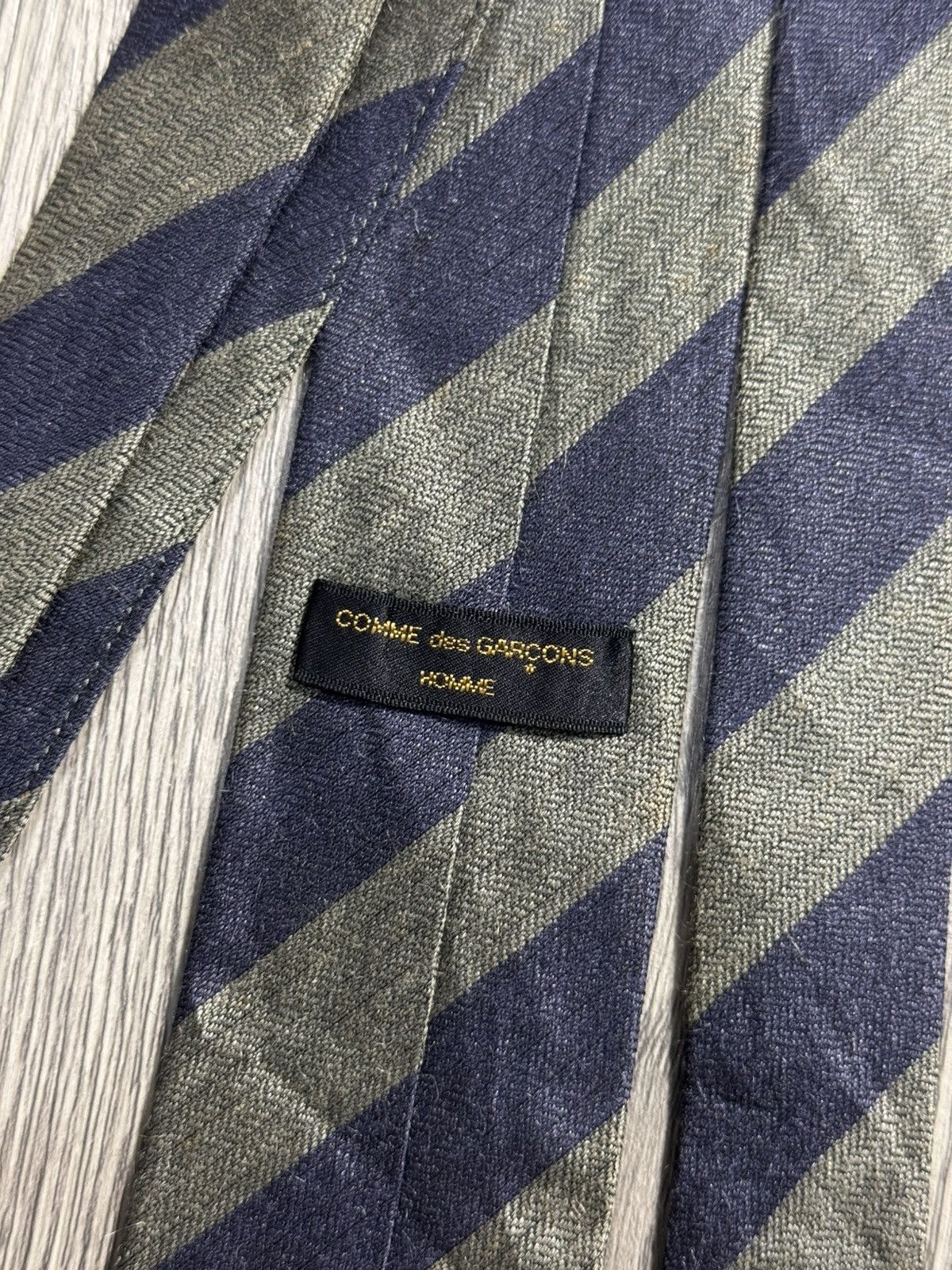 Comme des Garcons Comme des Garcons Strip Silk Tie Size ONE SIZE - 2 Thumbnail