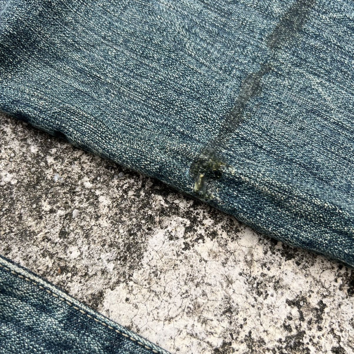 Japanese Brand “RARE” VINTAGE FADED BLUE JEANS WITH RARE ANGLED POCKETS Size US 33 - 8 Thumbnail