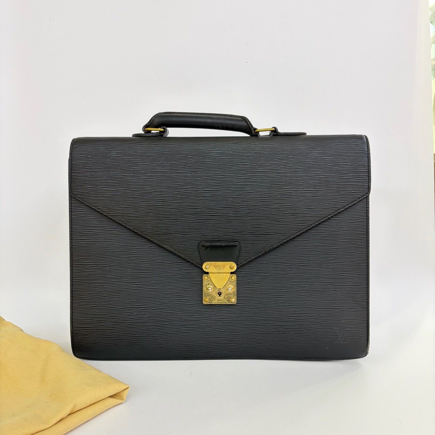 Louis Vuitton Pre-loved Bag Very good condition Size ONE SIZE - 1 Thumbnail