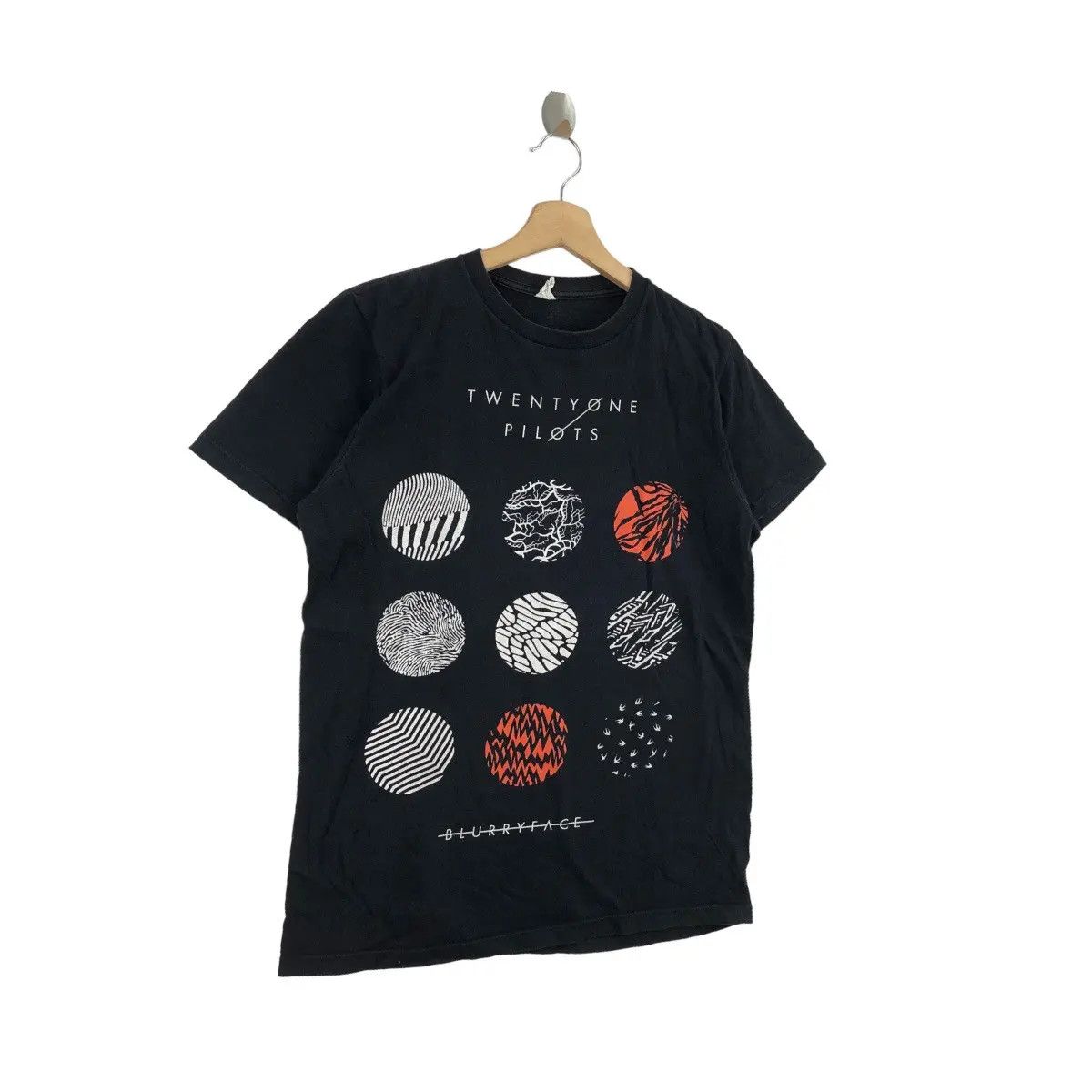 Vintage 2015 TWENTY ONE PILOTS Blurryface Album Alternative Tee Size M / US 6-8 / IT 42-44 - 3 Thumbnail