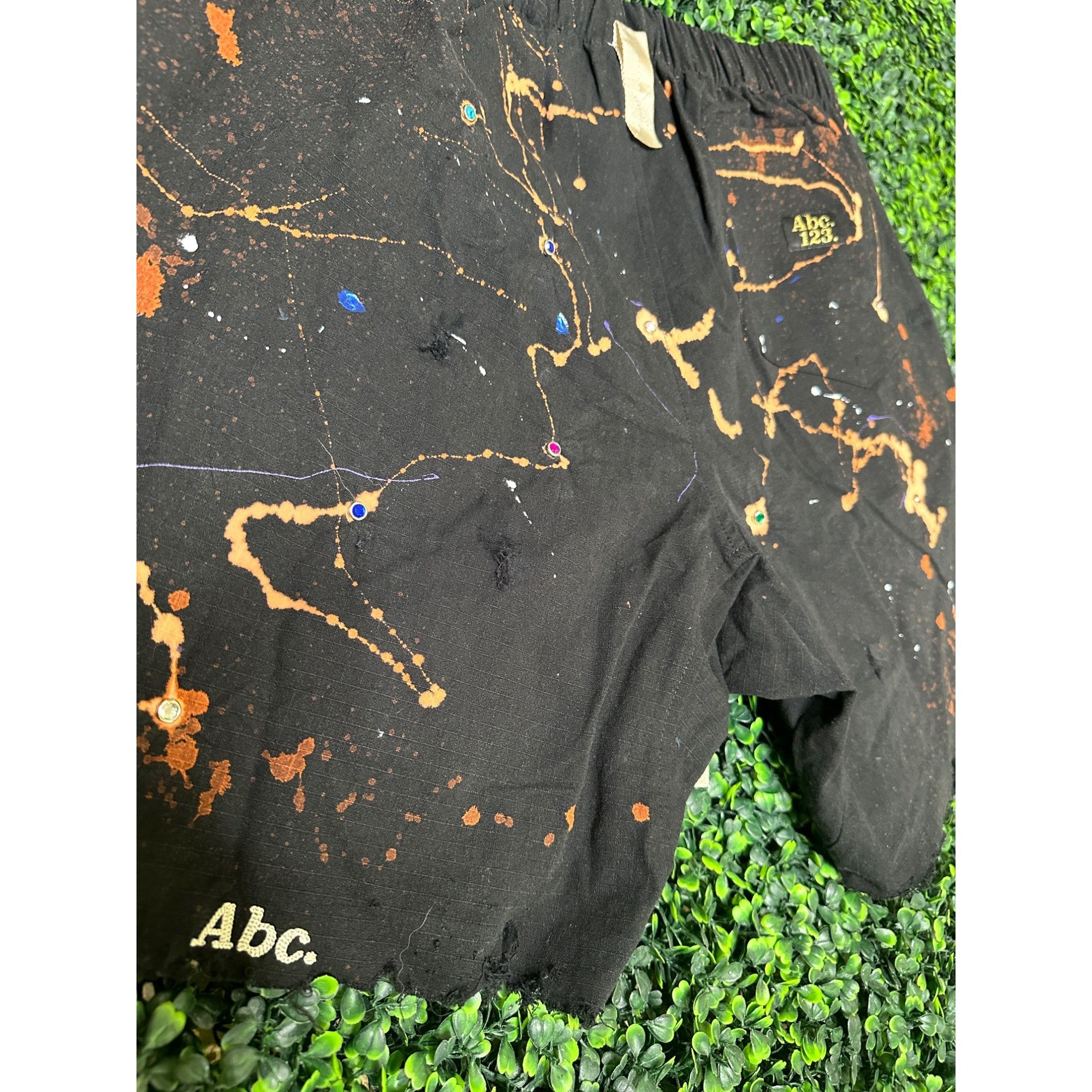 Advisory Board Crystals DRO Lab LTD Custom 1/1 ART x Advisory Board Crystals Shorts Size US 32 / EU 48 - 9 Thumbnail