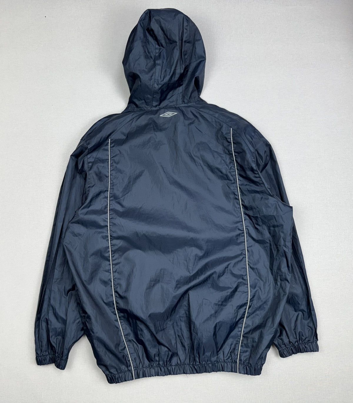 Umbro × Vintage Men’s Vintage UMBRO Waterproof Windbreaker Jacket size L Size US L / EU 52-54 / 3 - 6 Thumbnail