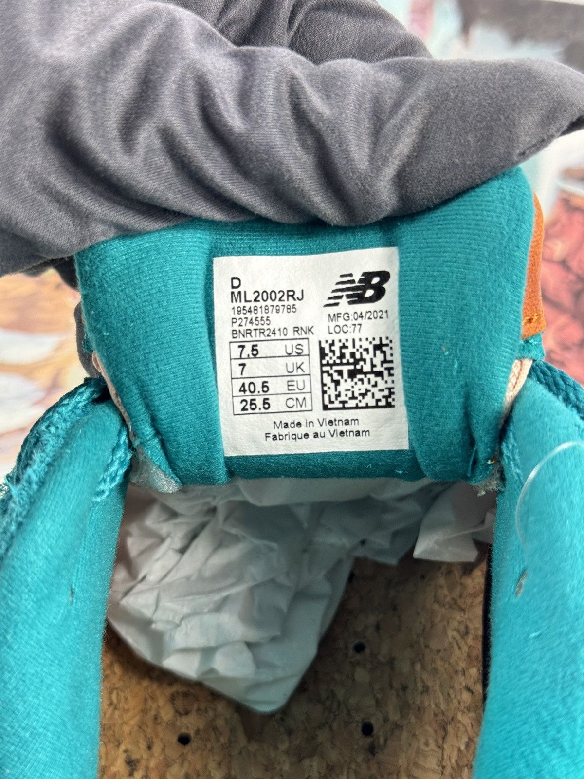 New Balance NEW BALANCE 2002R x SALEHE BEMBURY WATER BE THE GUIDE Size US 7.5 / EU 40-41 - 9 Thumbnail