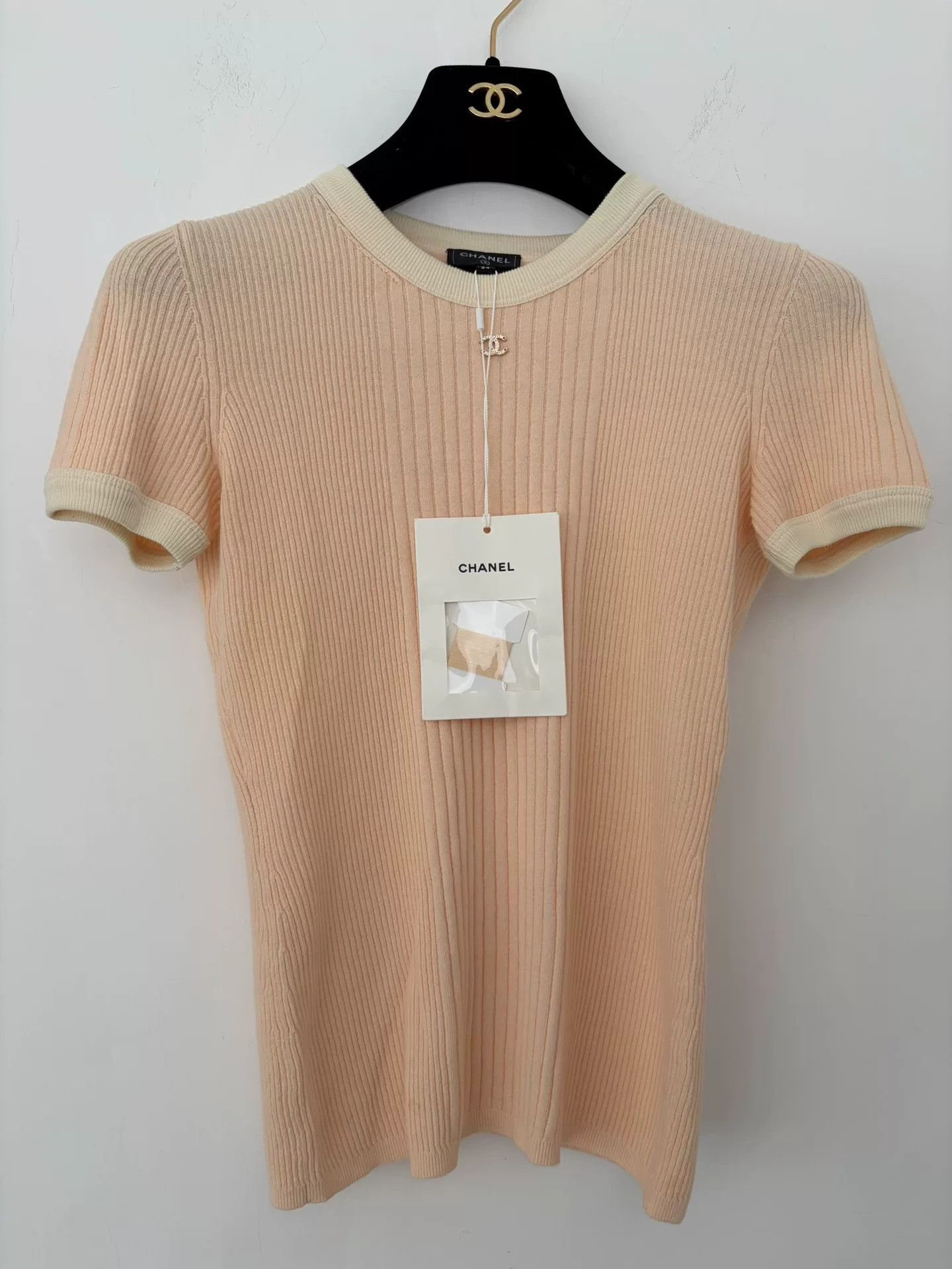 Chanel Chanel Coco Beach Cream Short Sleeve Top Size US XS / EU 42 / 0 - 1 Thumbnail
