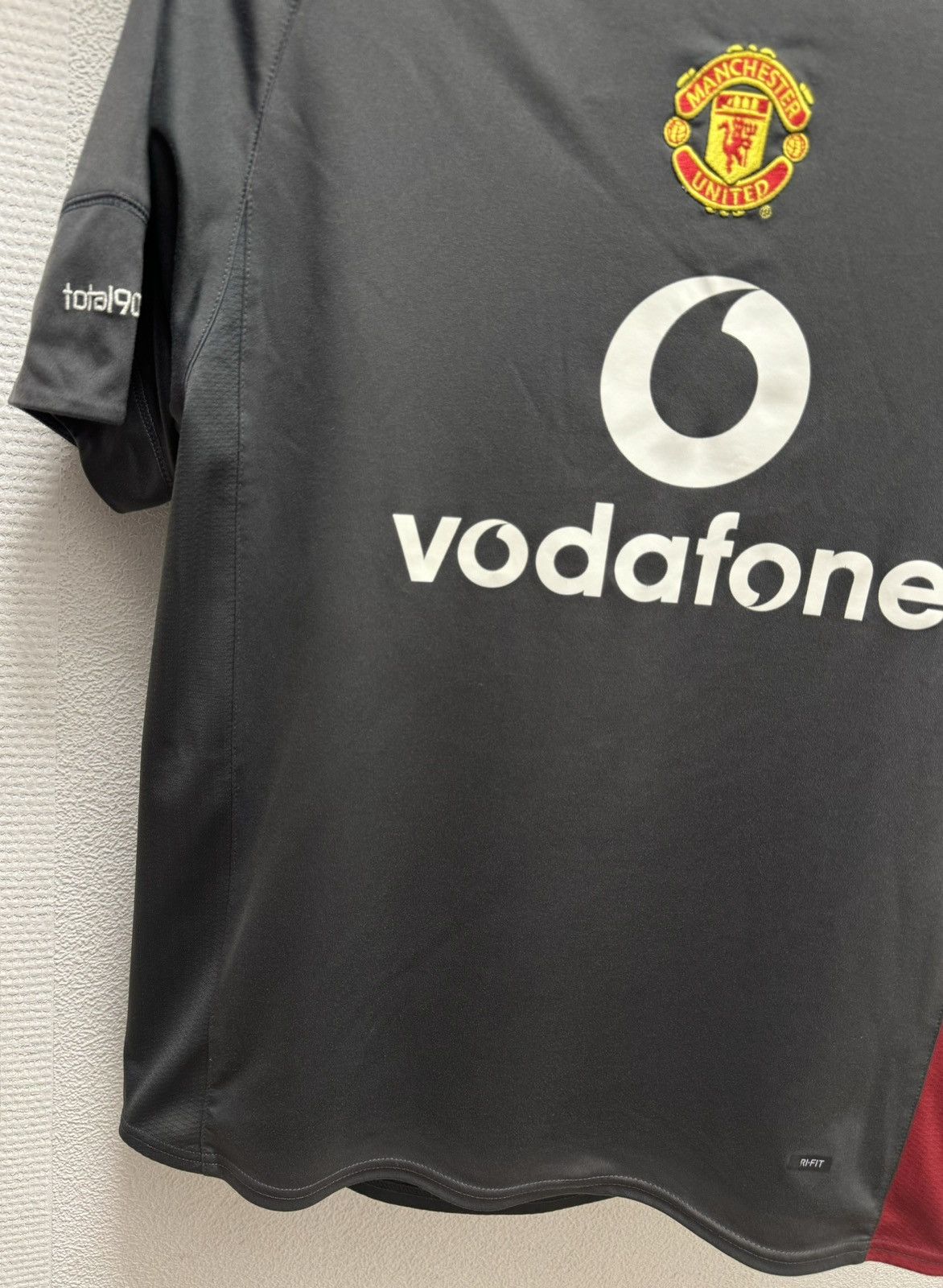 Nike Nike manchester united soccer jersey vntg 2005/06 M totall90 Size US M / EU 48-50 / 2 - 3 Thumbnail