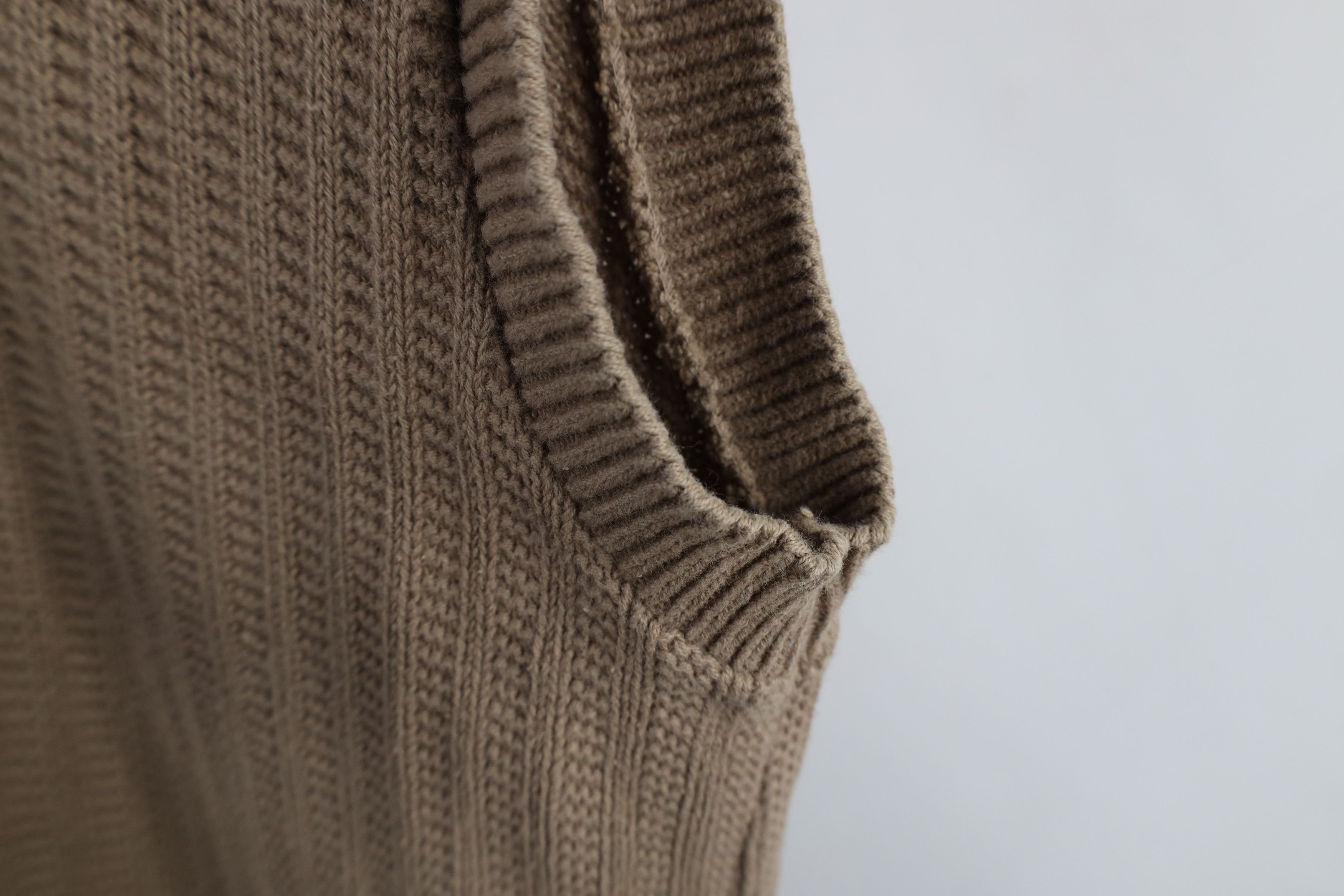 Vintage Vintage 90s Streetwear Ribbed Knit V-Neck Sweater Vest USA Size US XL / EU 56 / 4 - 7 Thumbnail