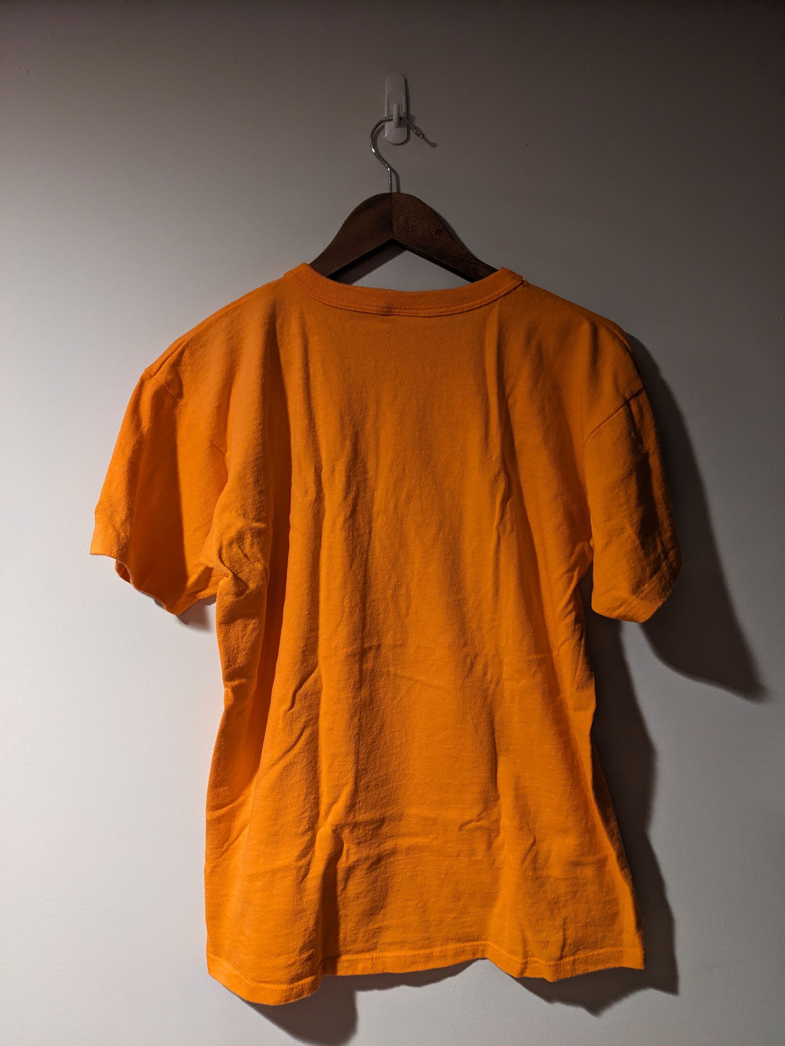 Champion × Vintage Vintage 90s Champion Small Logo Essential Large T-Shirt Size US L / EU 52-54 / 3 - 5 Thumbnail
