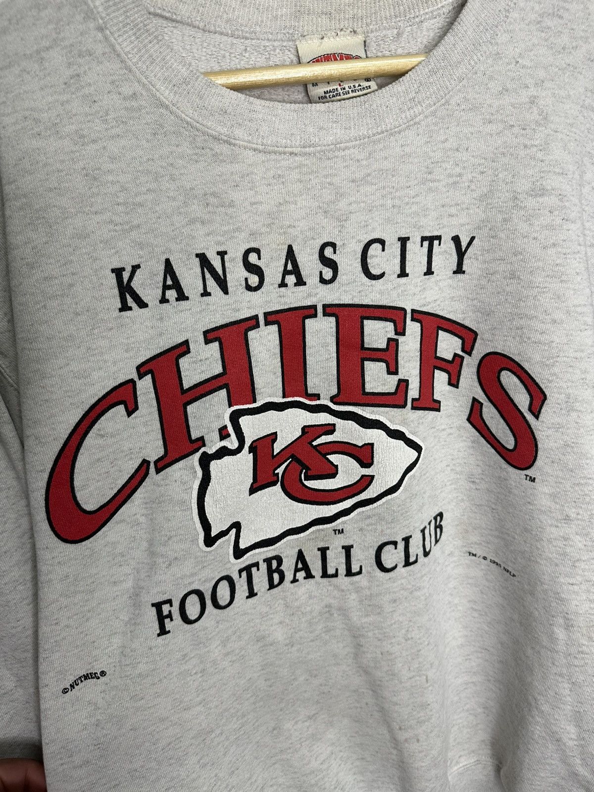 Nutmeg 90s Kansas City Chiefs nutmeg crewneck Size US L / EU 52-54 / 3 - 3 Thumbnail