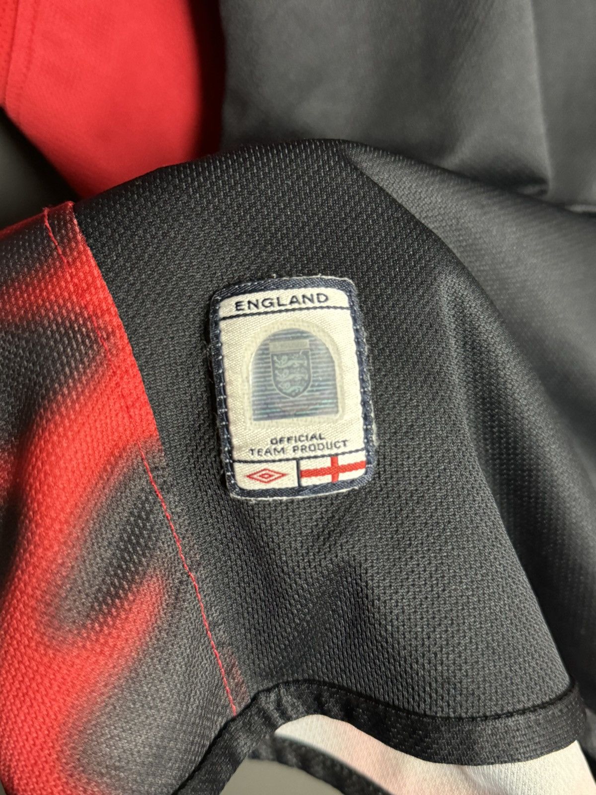 Umbro England National Team 03/05 Goalkeeper Football Jersey Size US M / EU 48-50 / 2 - 4 Thumbnail