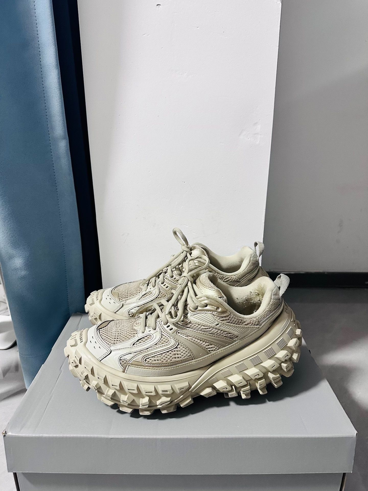 Balenciaga Balenciaga Bouncer Defender Light Brown Shoes Size US 8 / EU 41 - 1 Thumbnail