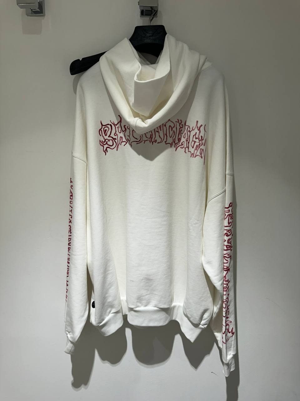 Balenciaga o1B3y1r0426 DIY Metal Outline Large Fit Hoodie in White/Red Size XS / US 0-2 / IT 36-38 - 2 Thumbnail