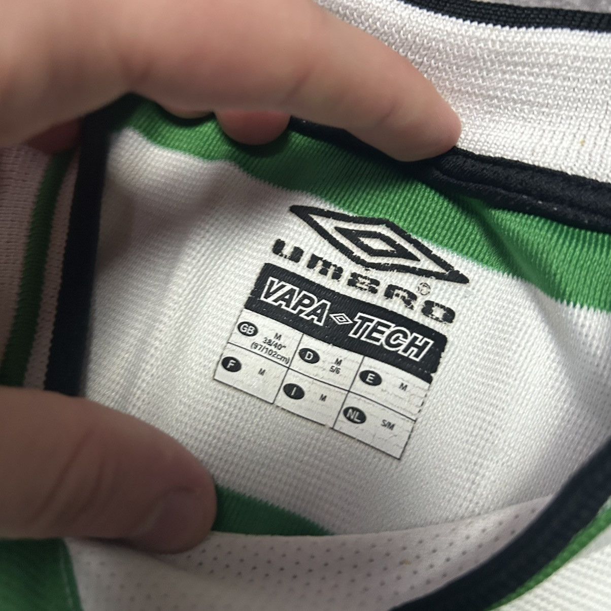 Umbro Vintage Umbro Celtic 2001 Home soccer jersey size M Size US M / EU 48-50 / 2 - 5 Thumbnail