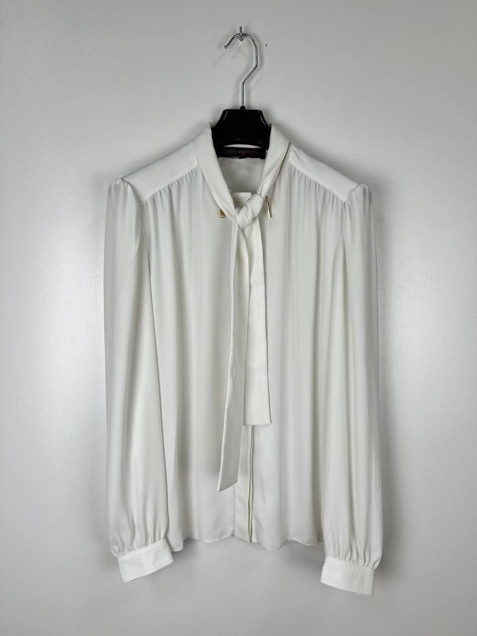 Louis Vuitton × Vintage Louis Vuitton Uniforms shirt woman size 36 Size XS / US 0-2 / IT 36-38 - 1 Thumbnail