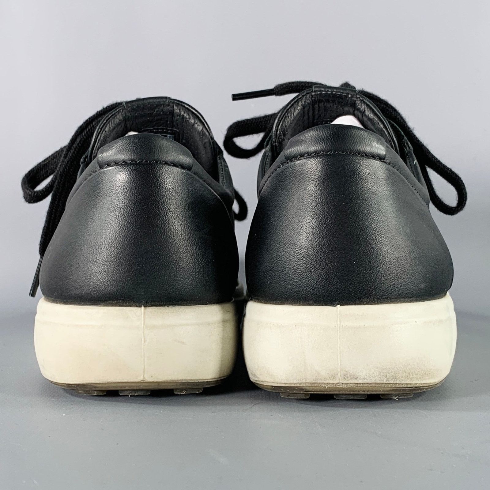 Ecco ECCO Size 9 Soft 7 Black White Leather Low Top Sneakers Size US 9 / EU 42 - 3 Thumbnail