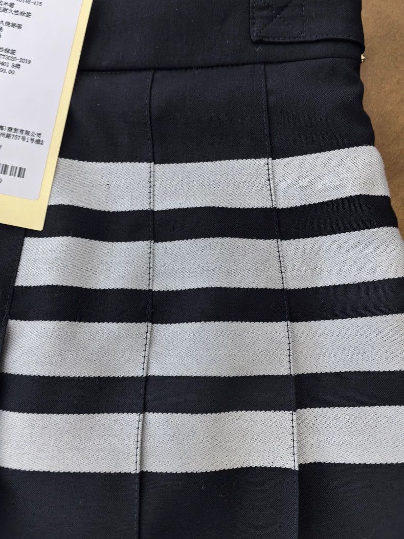 Thom Browne Thom browne Wool pleated skirt 2505-Nextarrow Size 25" / US 0 / IT 36 - 2 Thumbnail