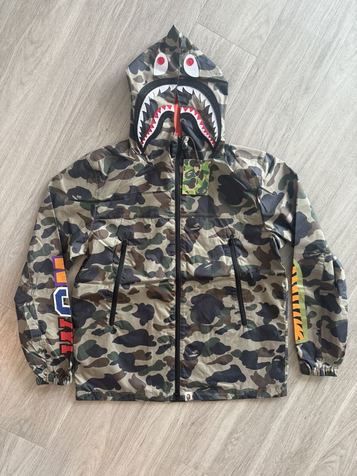 Bape Bape Green Camo Shark Windbreaker Size US M / EU 48-50 / 2 - 1 Thumbnail
