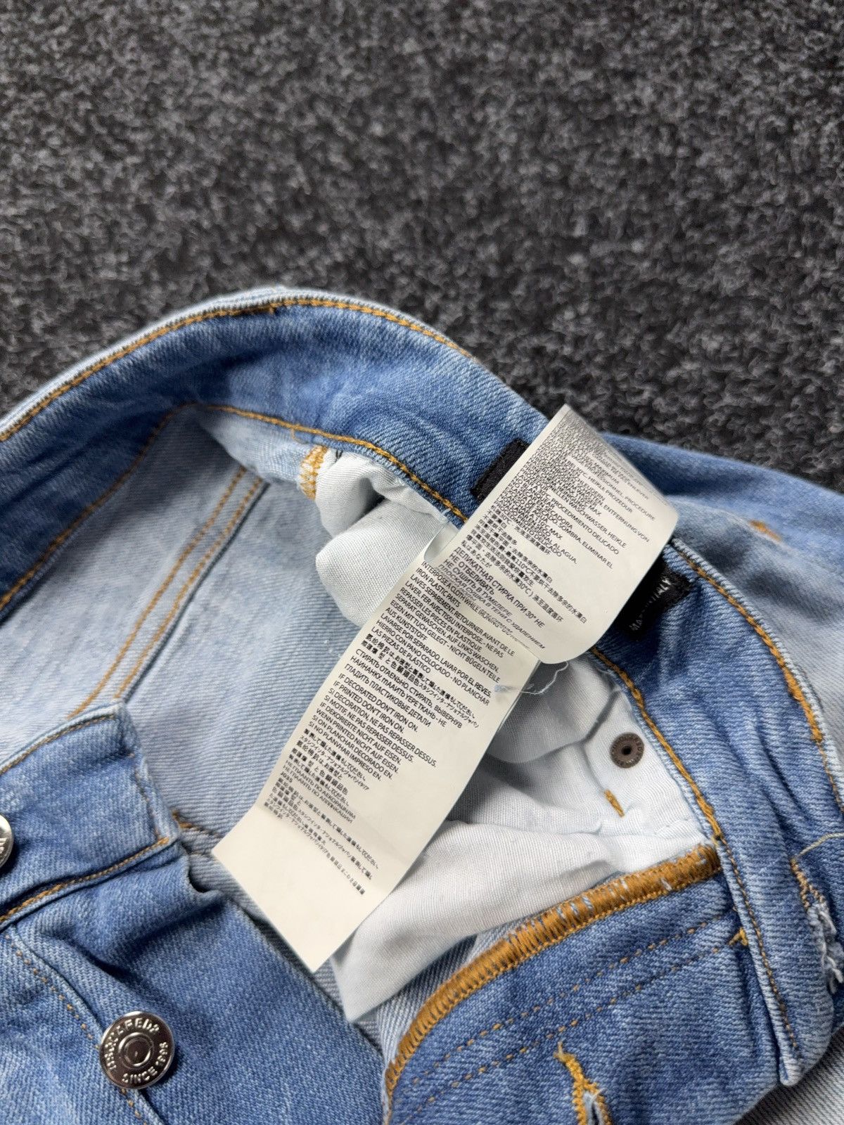 Dsquared2 Luxury 00s Dsquared2 Distressed Light Wash Straight Jeans Size US 32 / EU 48 - 8 Thumbnail