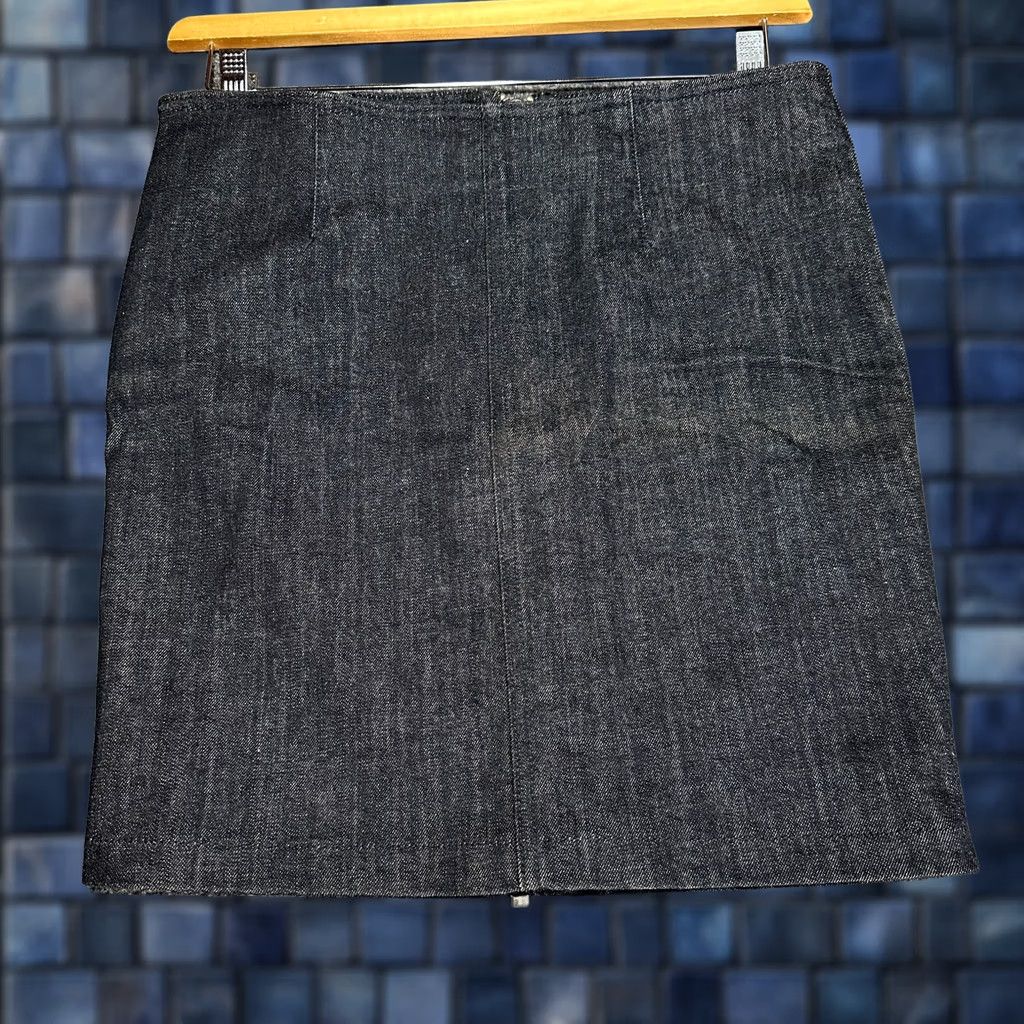 Juicy Couture Juicy Couture Denim Pencil Skirt Womens 29 Black Cotton Blend Stretch Back Zip Size 29 Skirt Knee Length Mens? Size 29" - 1 Thumbnail