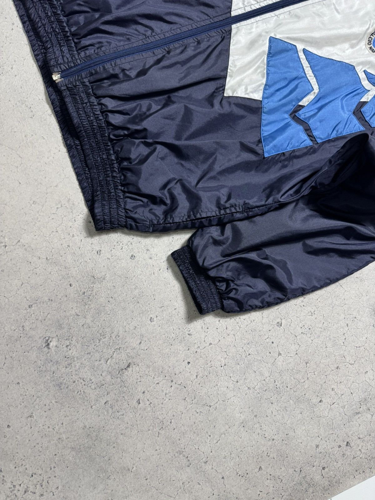 Umbro Umbro FC Napoli Vintage 90’s Football Nylon Light Jacket Size US L / EU 52-54 / 3 - 3 Thumbnail