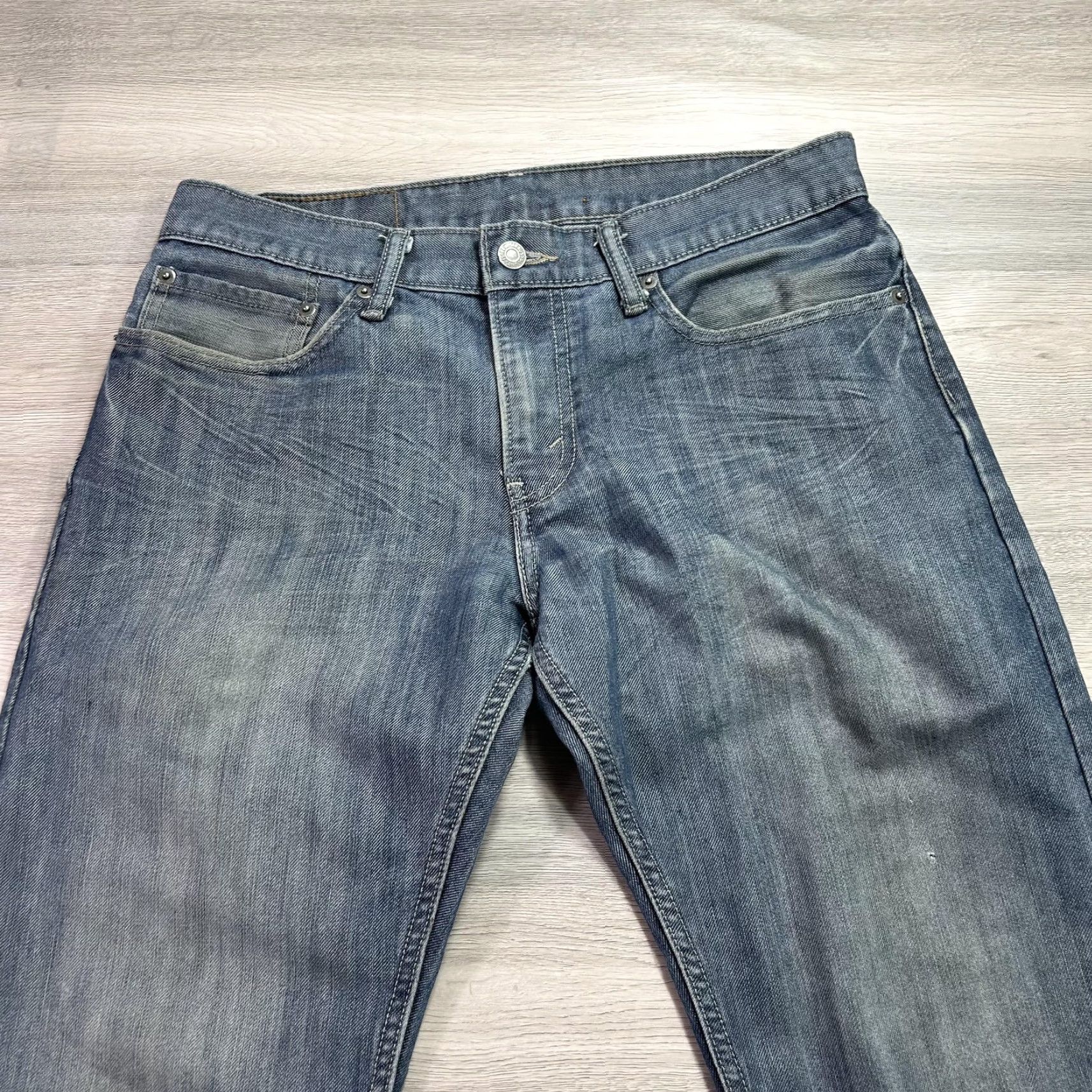Levi's Levi's 514 Jeans Mens 31x30 Blue Straight Denim Distressed W31 L30 Regular Inseam 30 Size US 31 - 3 Thumbnail