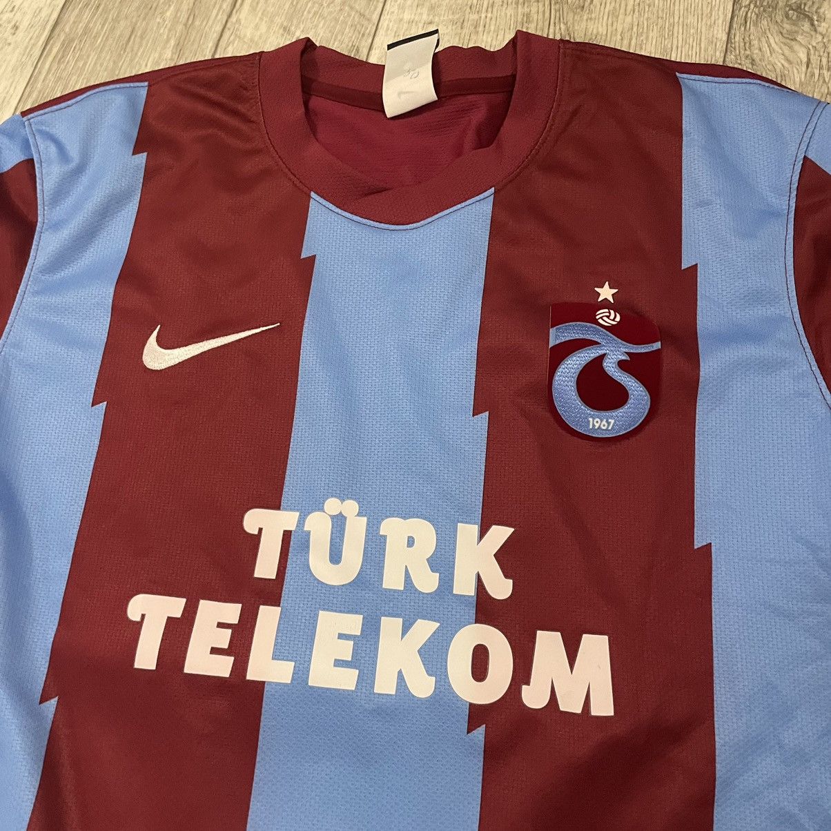 Nike Turkey 🇹🇷 ulker omer Galatasaray nike tee shir Jersey Telekom Size US M / EU 48-50 / 2 - 2 Thumbnail
