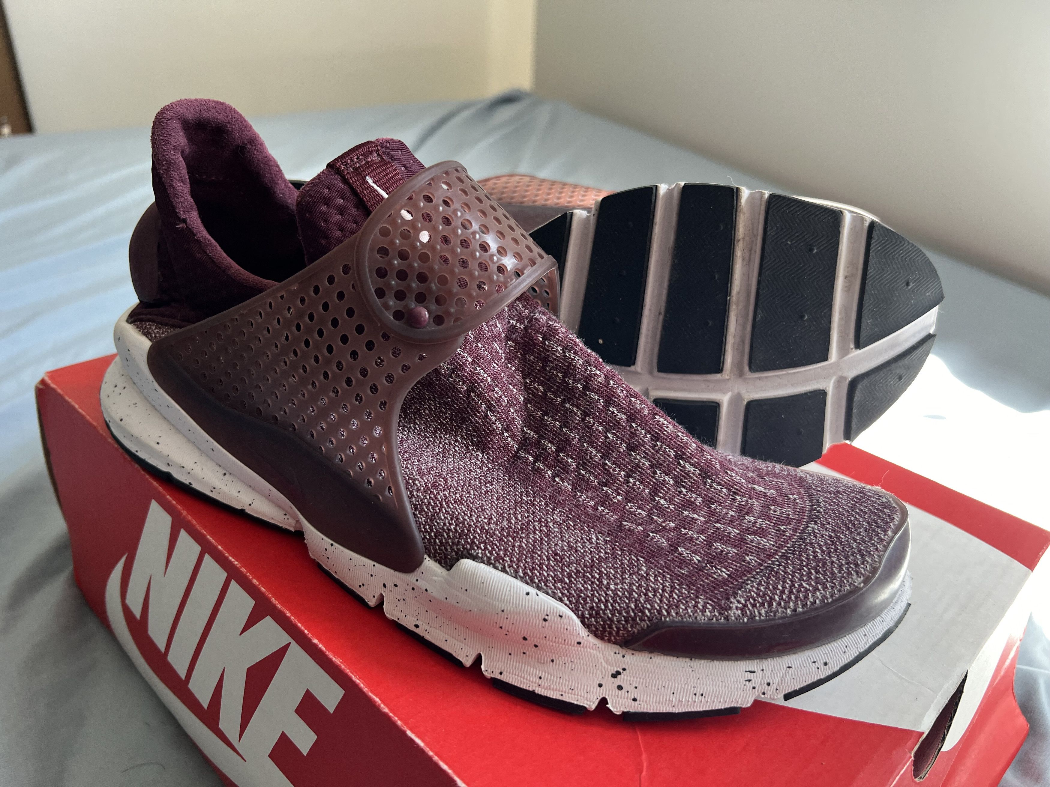 Nike mens sock dart clearance