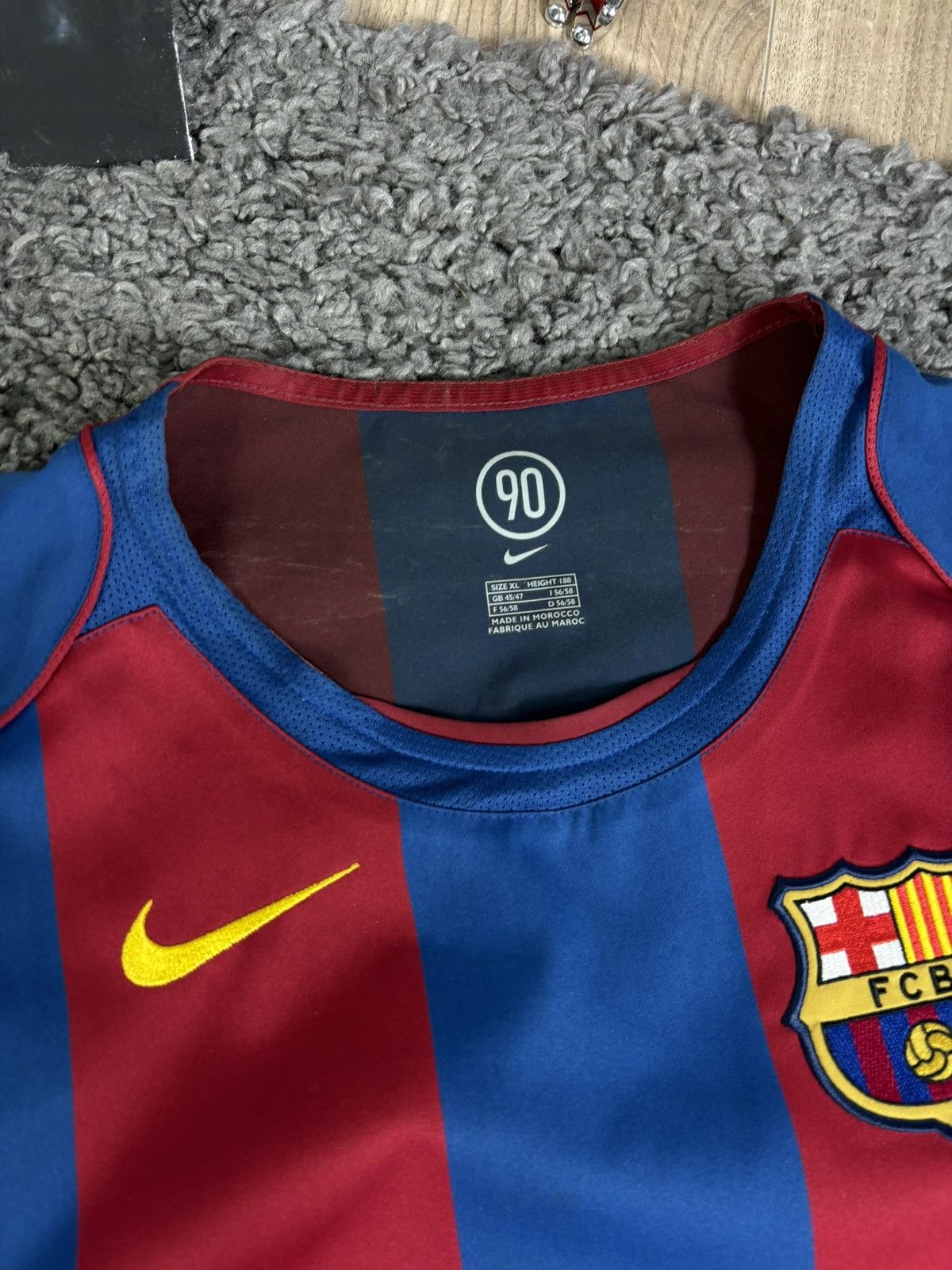Nike × Vintage Nike Barcelona 2005/2006 Ronaldinho Home Shirt Soccer Jersey Size US XL / EU 56 / 4 - 10 Thumbnail