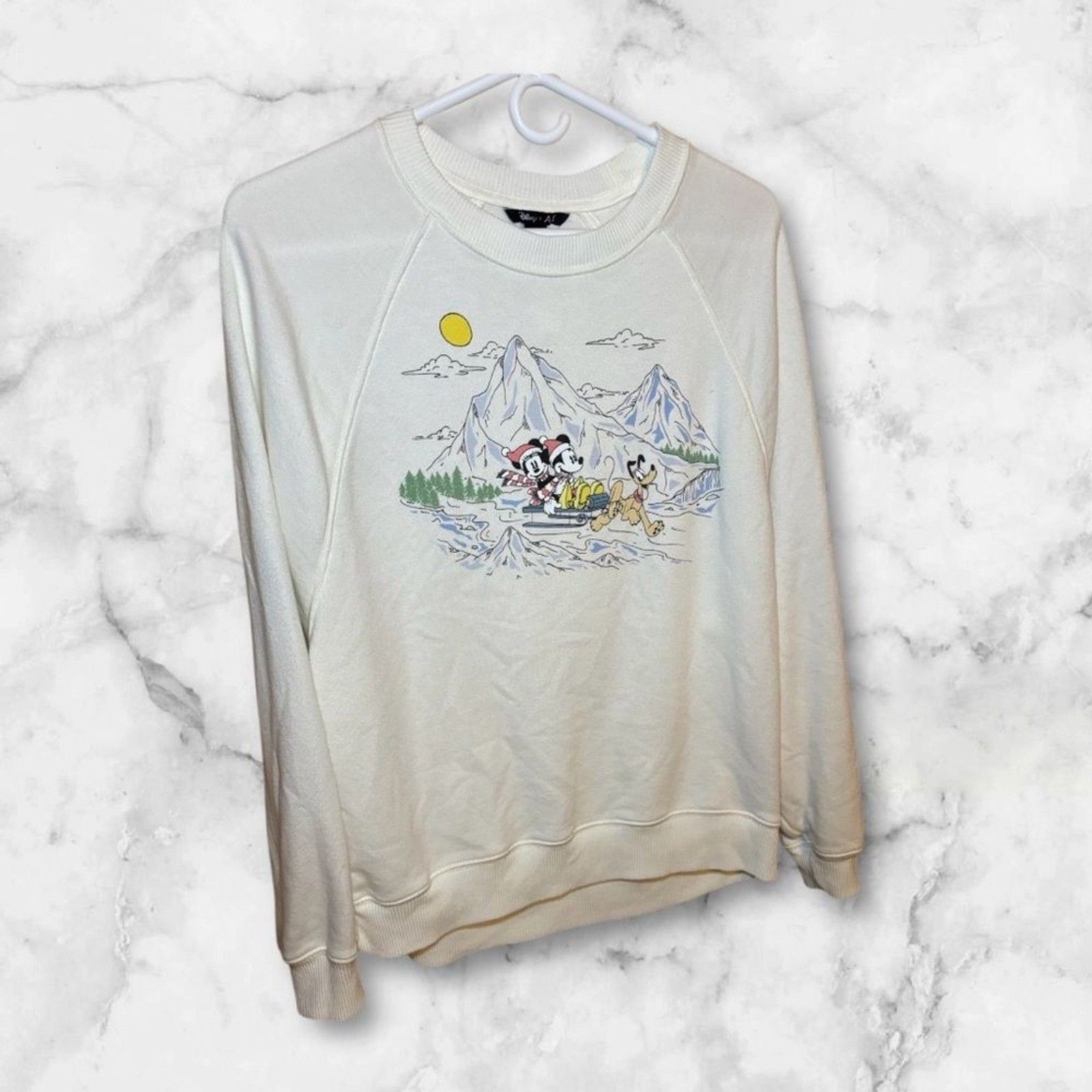 American Eagle Outfitters American Eagle Disney Mickey Minnie sledding sweater S Size US S / EU 44-46 / 1 - 2 Thumbnail