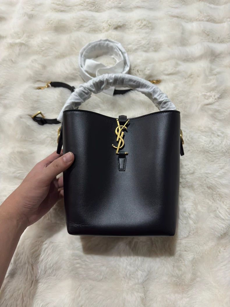 Saint Laurent Paris Saint Laurent Paris Small black gold cowhide bucket hobo b Size ONE SIZE - 2 Thumbnail