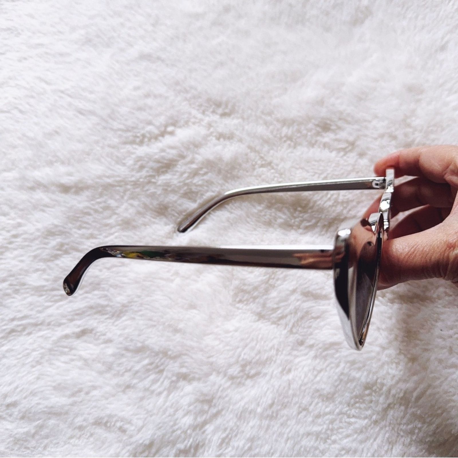 Other Addison Silver Heart-Shaped Sunglasses Size ONE SIZE - 5 Thumbnail