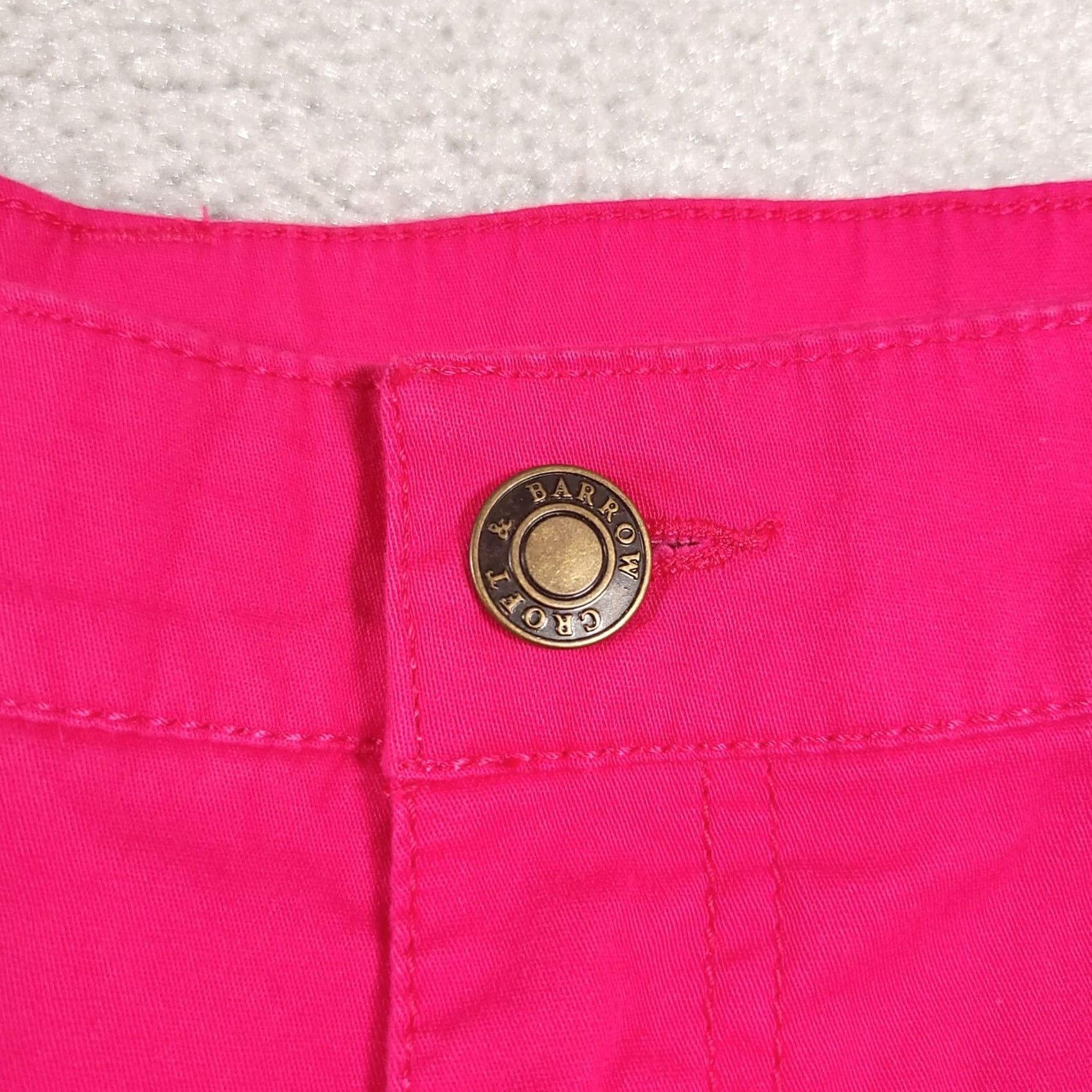 Croft & Barrow Croft & Barrow Capri Pants Women's 4 Bright Pink Stretch Casual Mid Rise Size 27" / US 4 / IT 40 - 5 Thumbnail