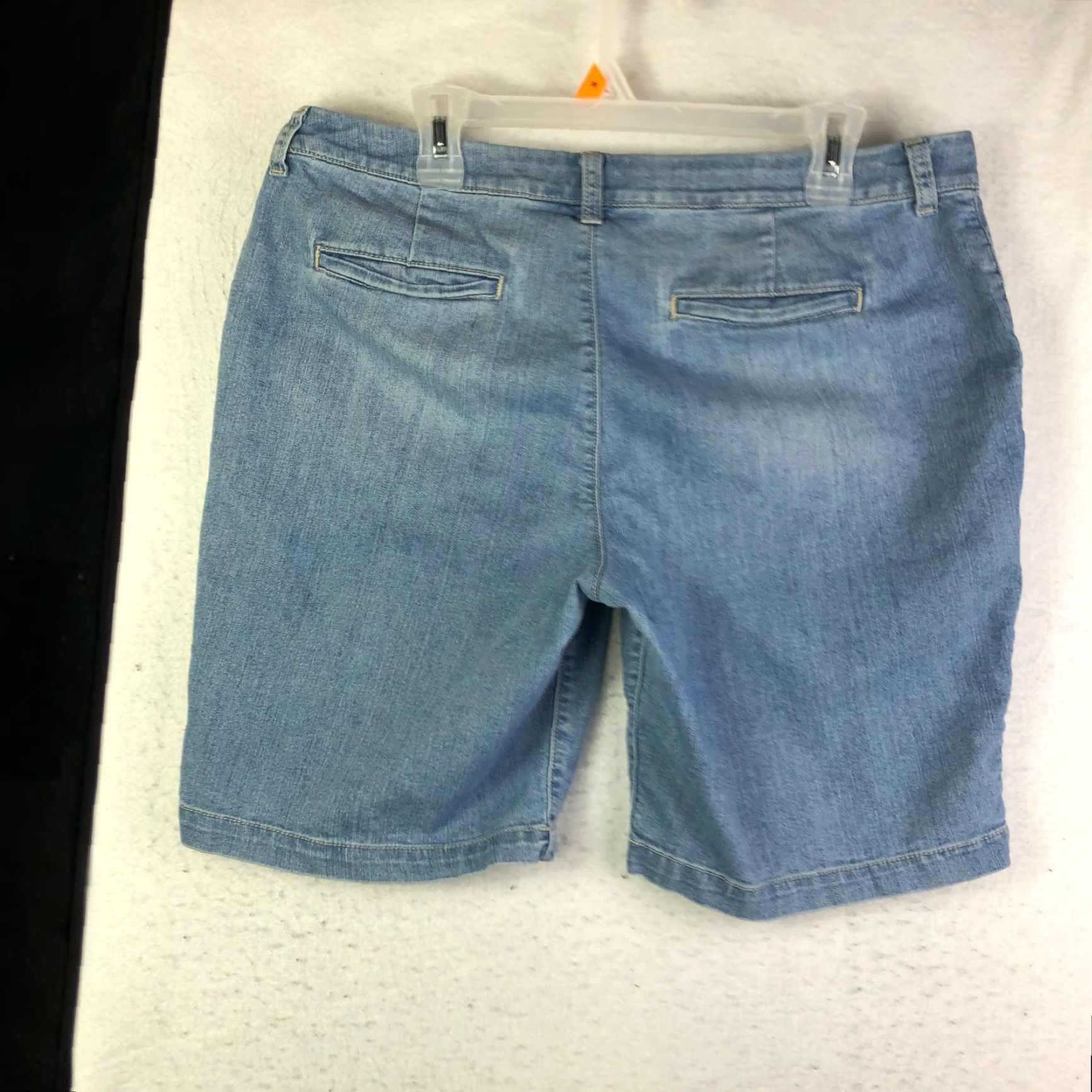 Apt. 9 Apt 9 Bermudas Women 16 Denim Jean Shorts Blue Bermuda Denim Shorts (Regular) Women’s 16 Blue Size 25" / US 0 / IT 36 - 4 Thumbnail