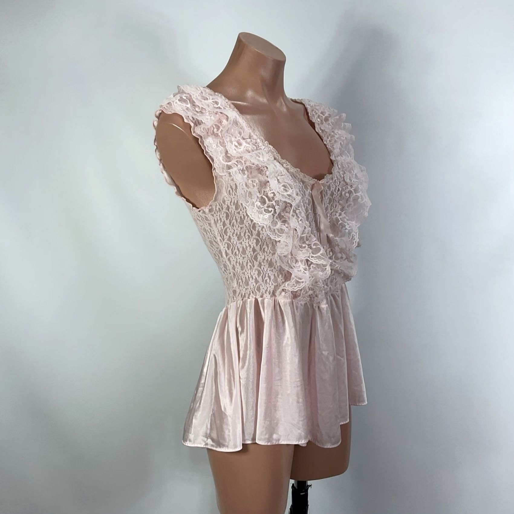 Pinko VINTAGE Vandemere Chemise Womens S Pink Vtg Teddy Coquette Ruffle Ethereal Princess Nylon Lace Size ONE SIZE - 4 Thumbnail