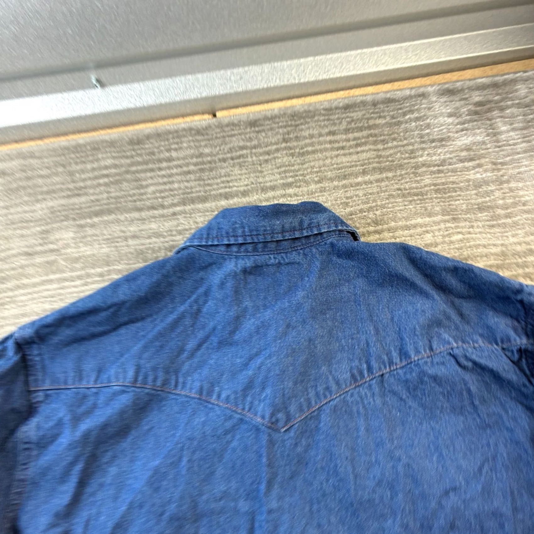 Wrangler VINTAGE Wrangler Shirt Mens Large Blue Denim Jean Pearl Snap Western Cowboy Size US L / EU 52-54 / 3 - 6 Thumbnail